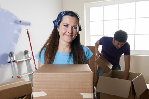 Home moving preparation and unloading at a new property